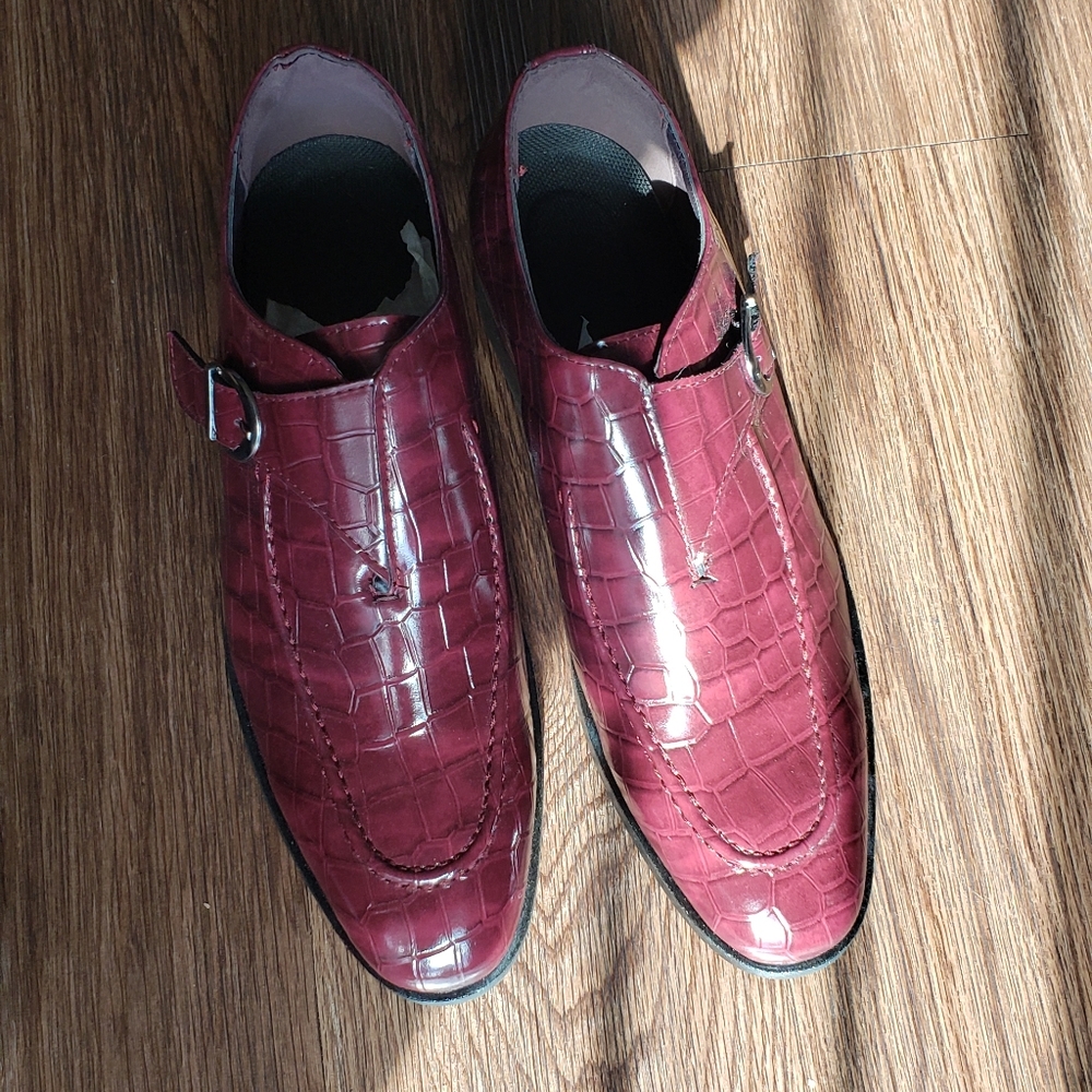 Mens dress shoes